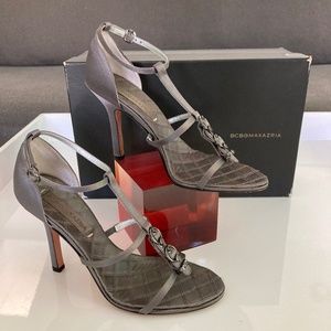 BCBG MAXAZRIA - MA-MAETIS |  Lead Gray Satin Sandal | 6M
